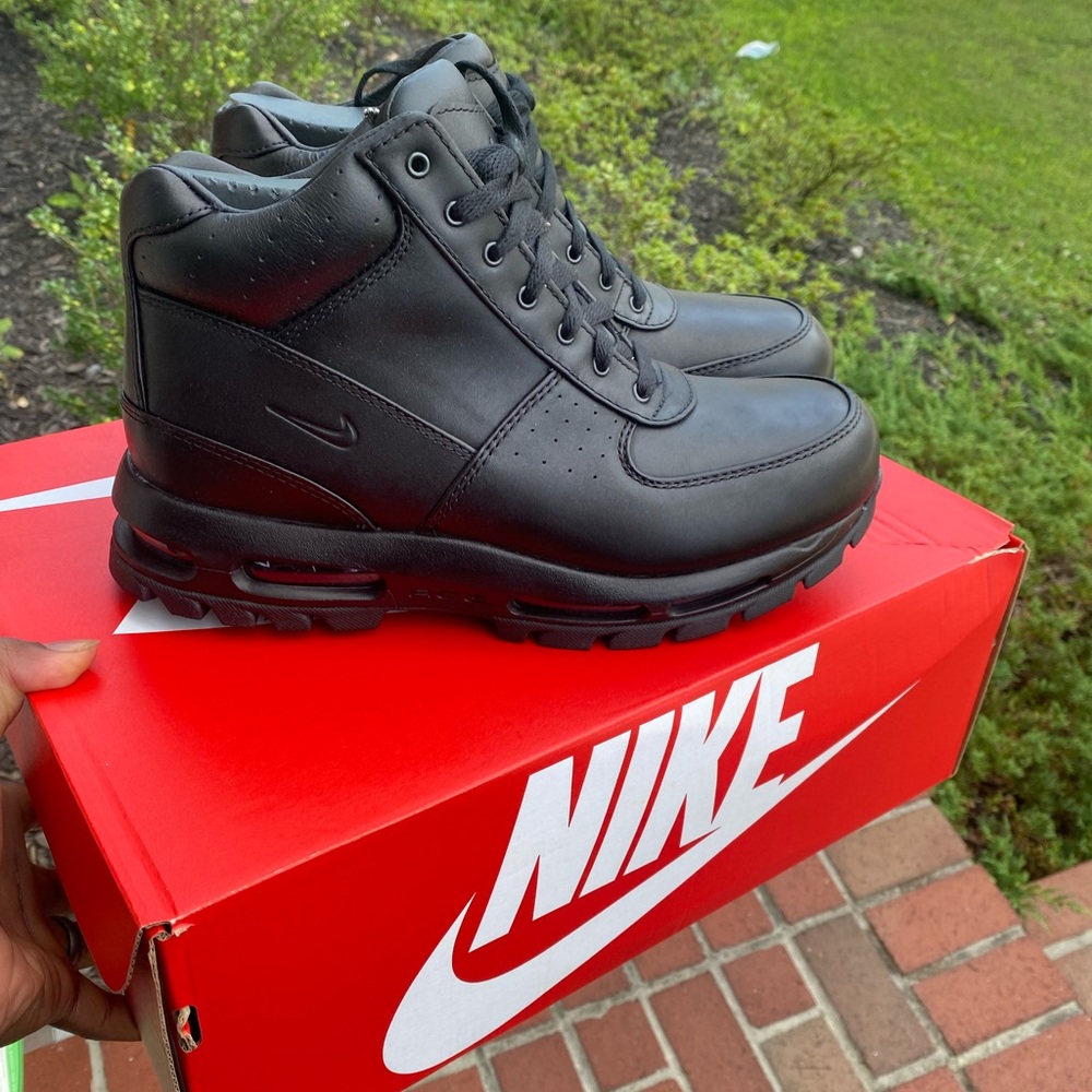 Nike Goadome ACG boots size 12 and 13 Men